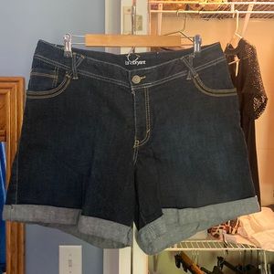 Lane Bryant dark wash ladies shorts